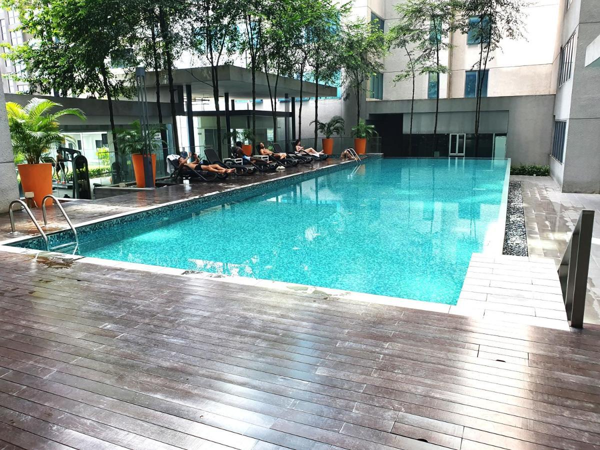 Summer Suite At Kuala Lumpur Klcc By Tengku Homestay Kültér fotó